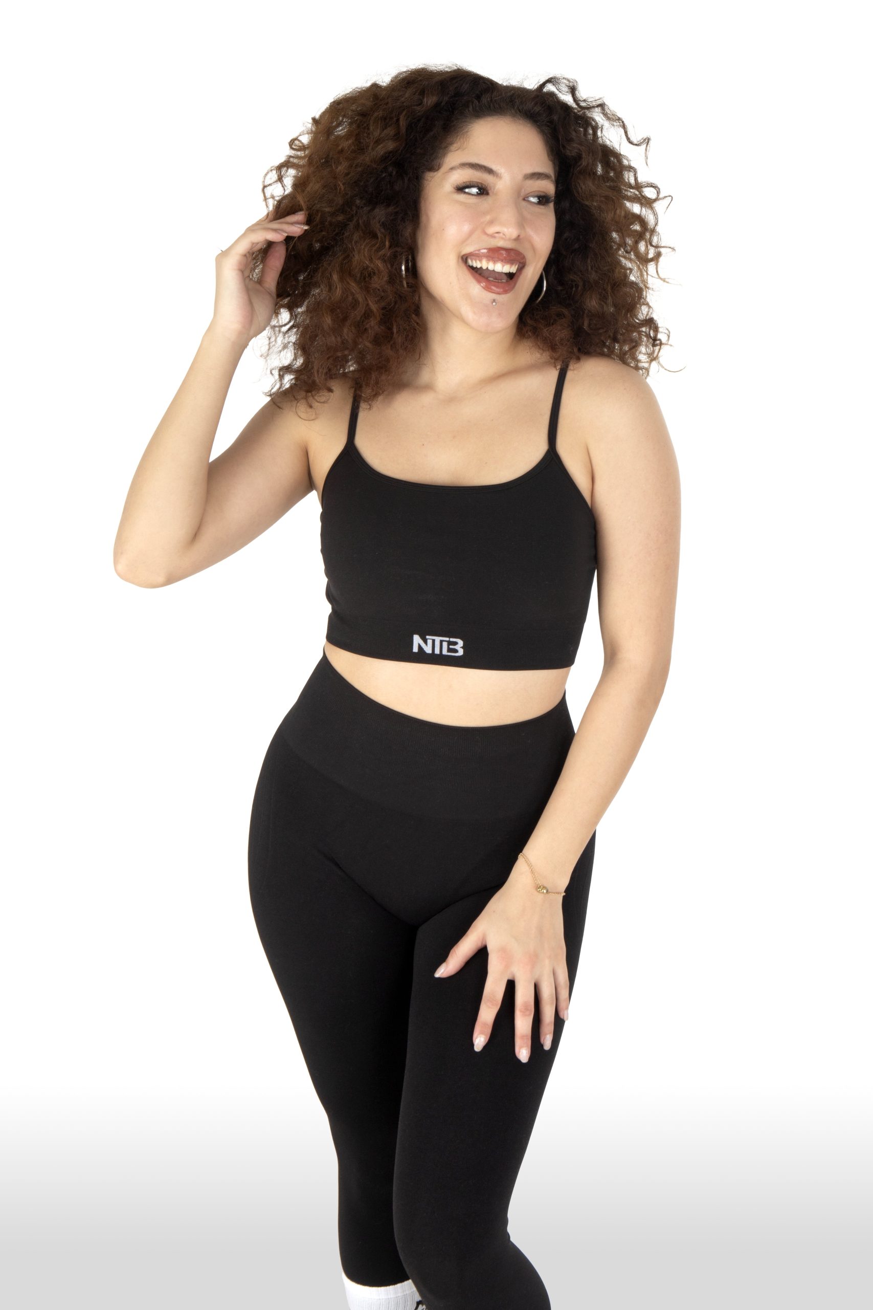 Sırt Dekolteli Dikişsiz Sporcu Sutyeni Siyah