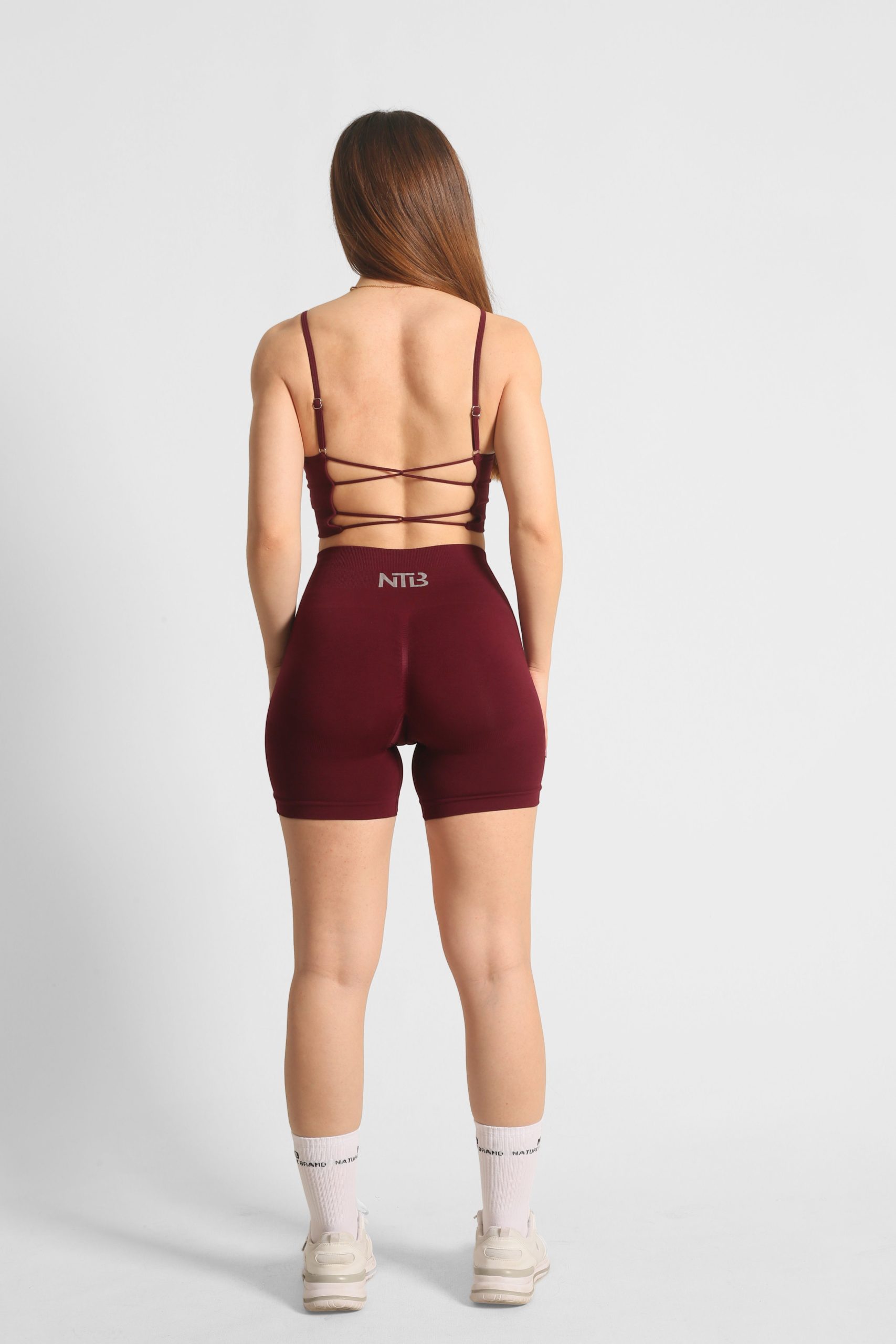 Push-Up Büzgülü Kısa Spor Şort Vişne Çürüğü - Görsel 2